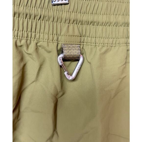 Nike ACG Women’s Oversized Shorts Green Size L - DH8350-378 - Picture 7 of 15